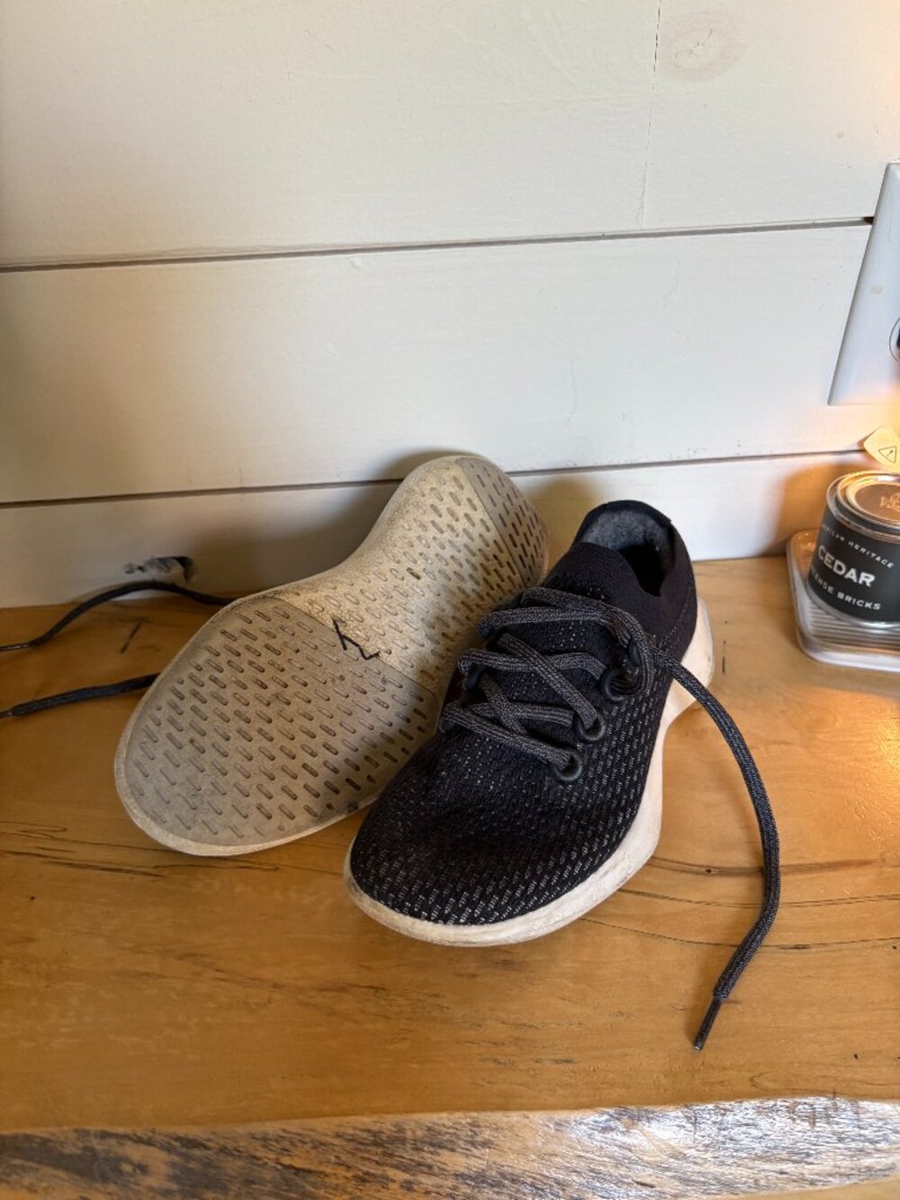 Allbirds Tree Runners – Black/Gray – Women’s 5.5